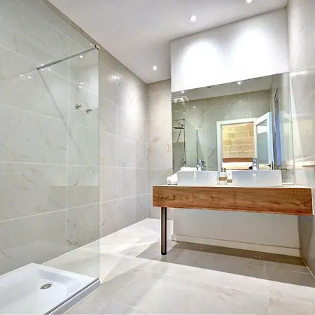 Apartment West Street Valletta