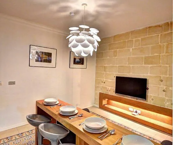 Apartment West Street Valletta